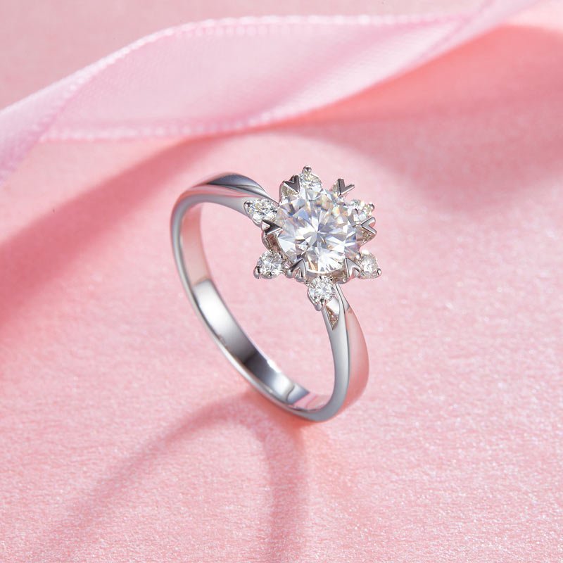 1 Ct Floral Moissanite Diamond Engagement Ring - Hautefull