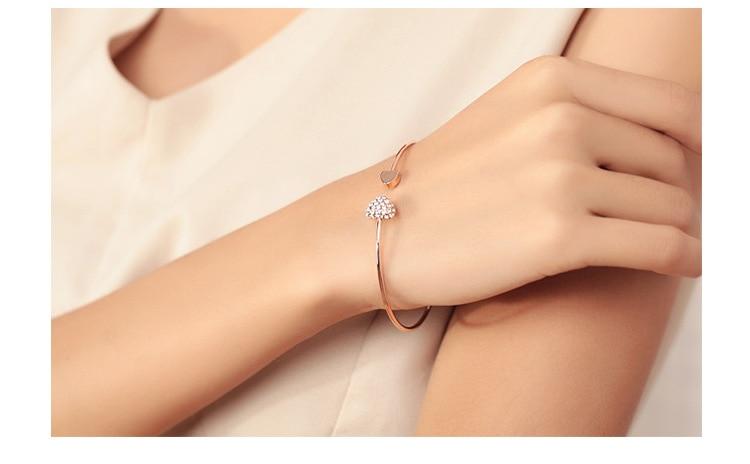 Adjustable Heart Bangle Bracelet for Women - Hautefull